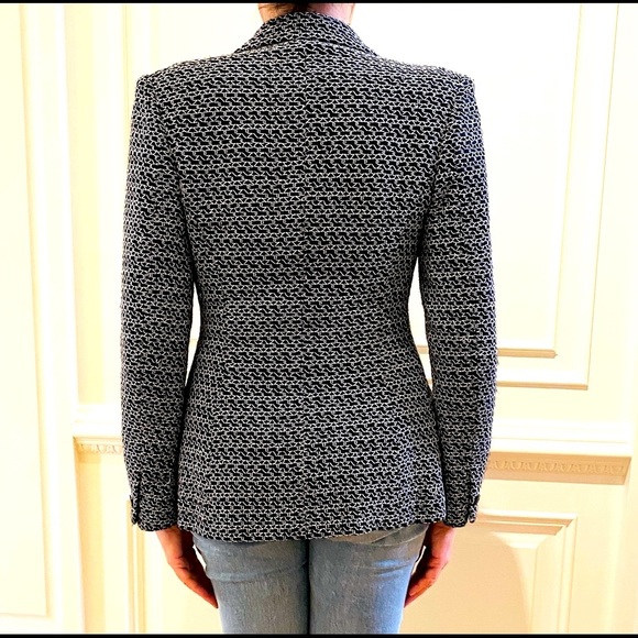 CHANEL Tweed Jacket!! Black & White Tweed Wool Jacket - Picture 6 of 15